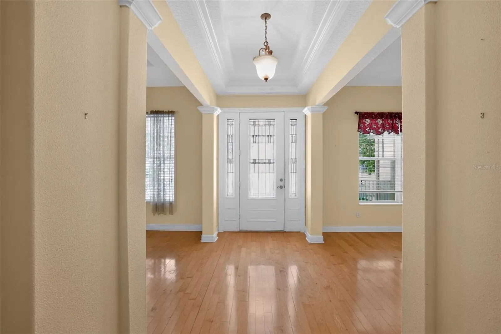 10104 Balcony Street, FL