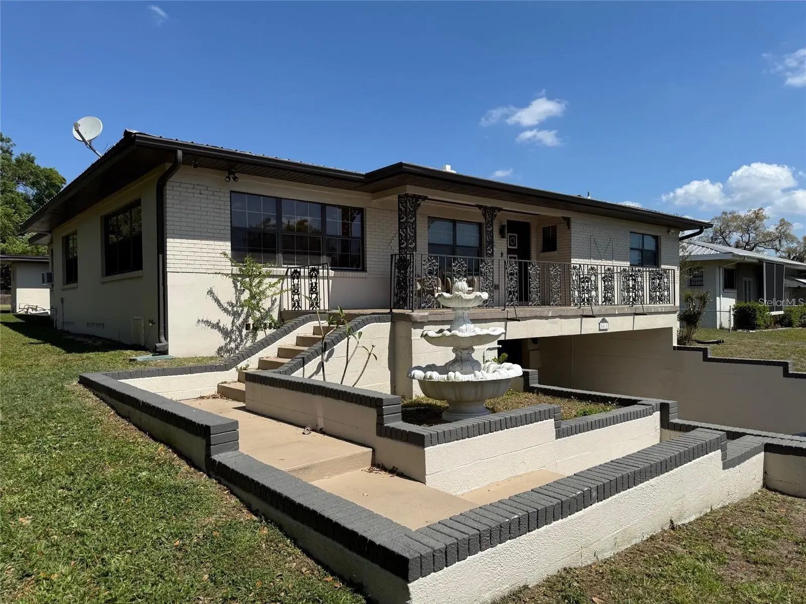 5418 Riverhills Drive, FL