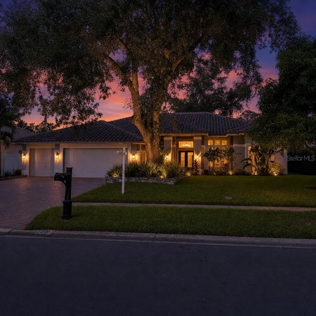 126 Old Oak Circle, FL