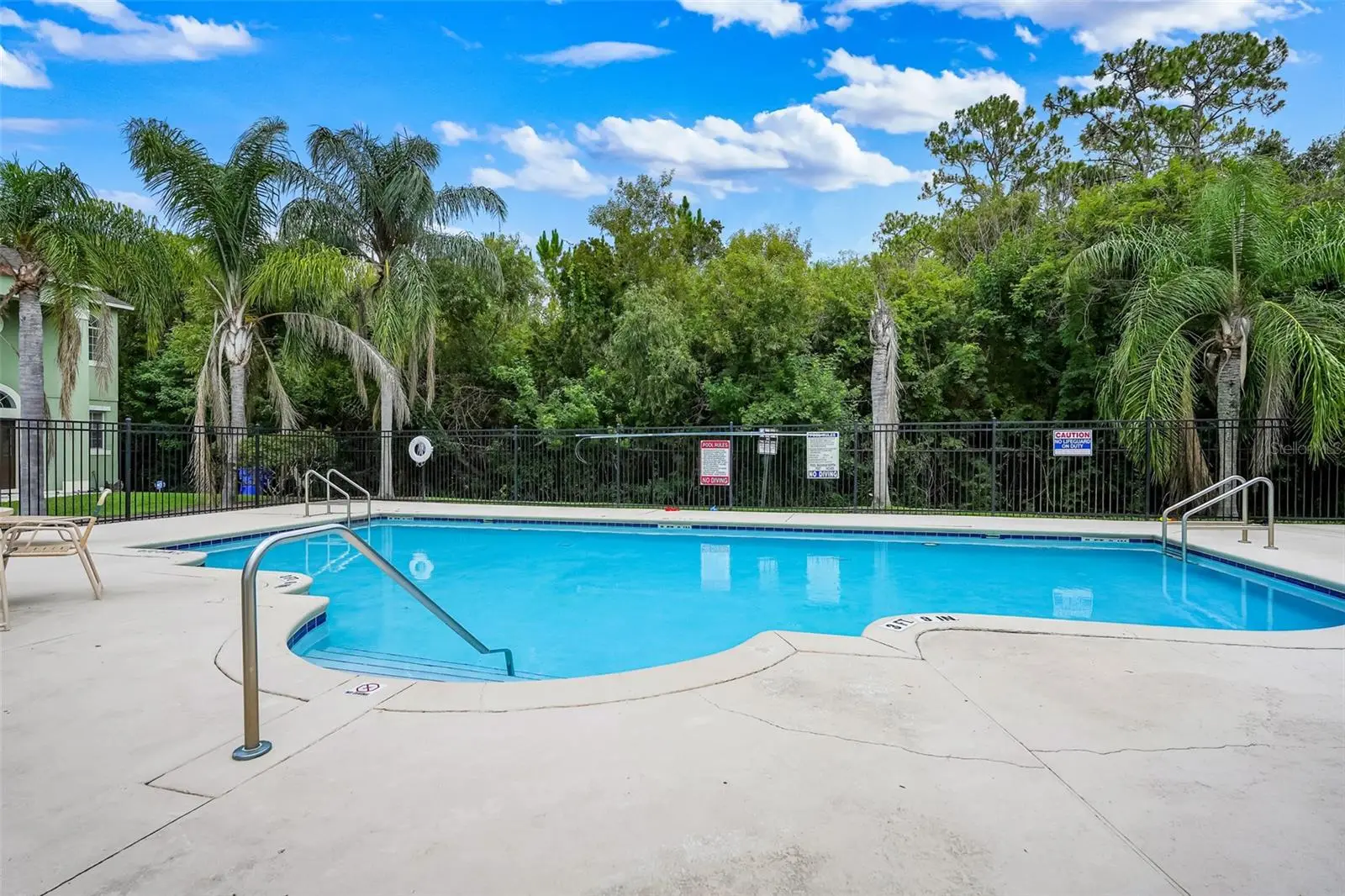 4384 Paradise Cove Court, FL