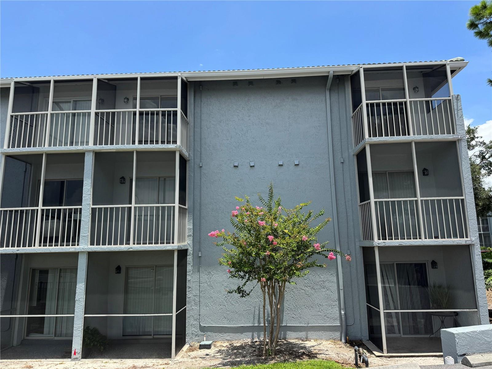 115 Oyster Bay Circle, FL