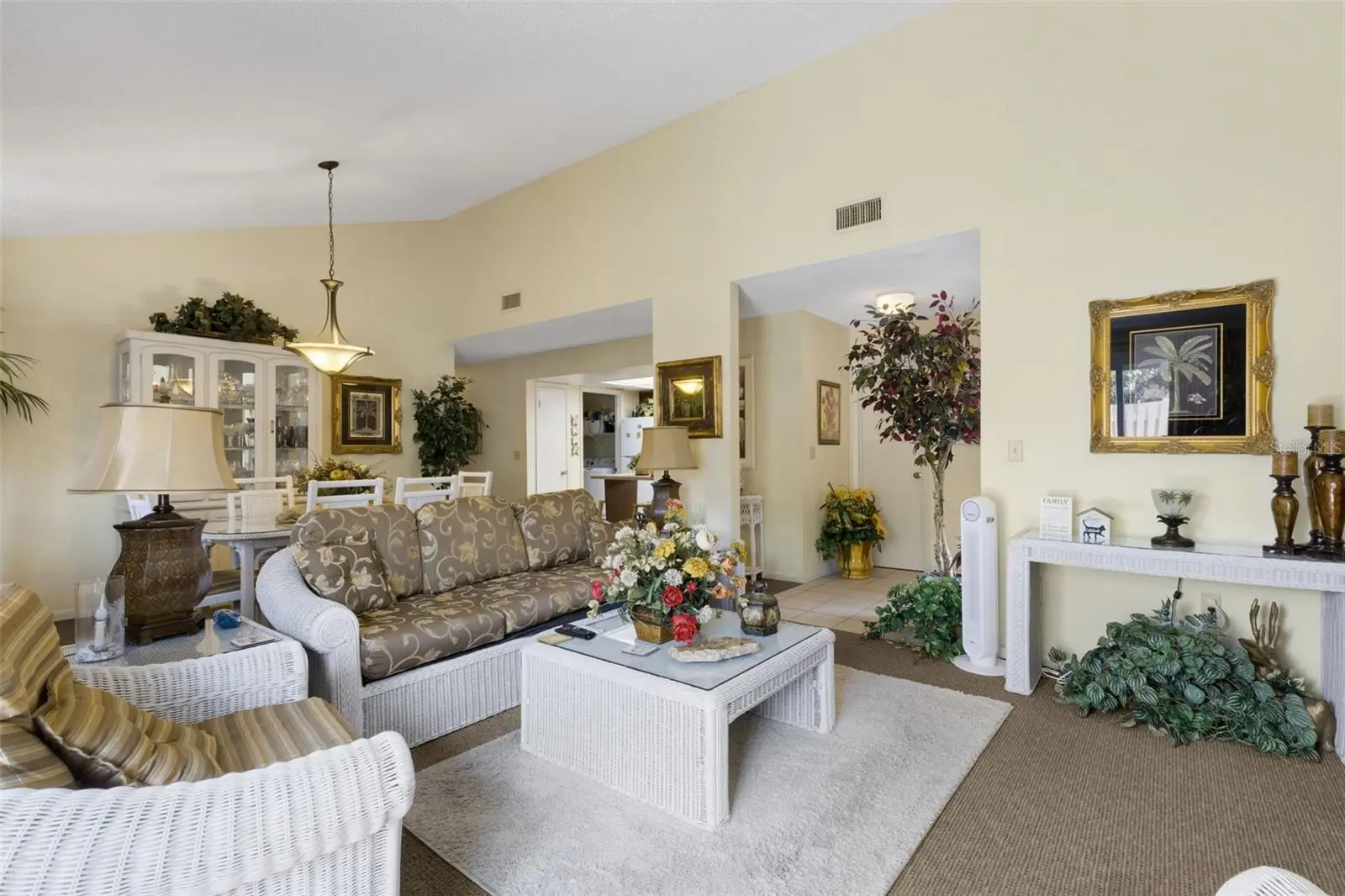 4223 Oak Loop, FL