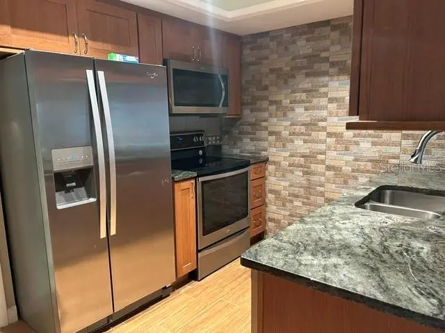 7102 Country Club Drive, FL