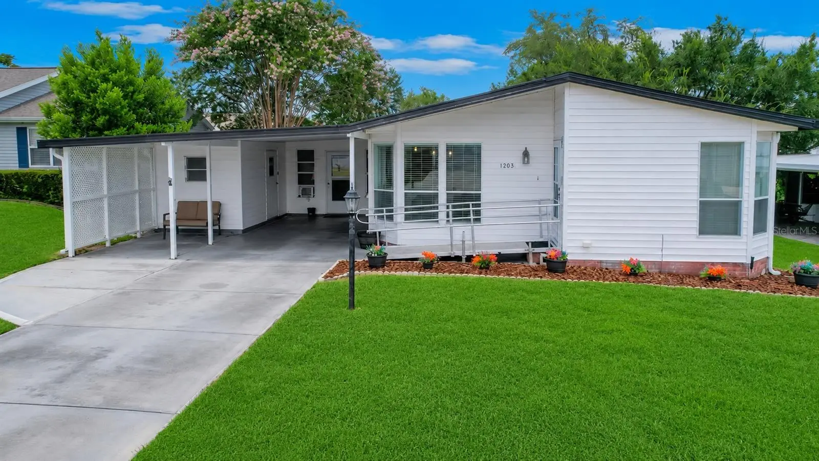 1203 Granada Court, FL