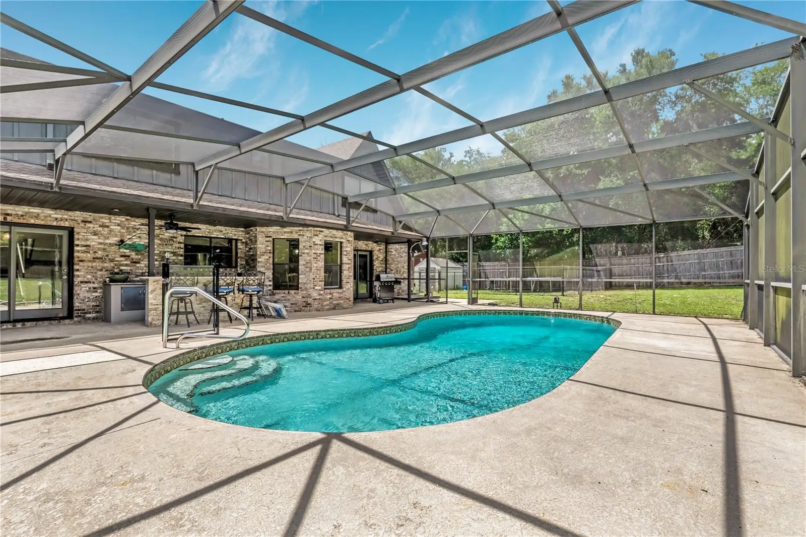 1375 Louis Court, FL