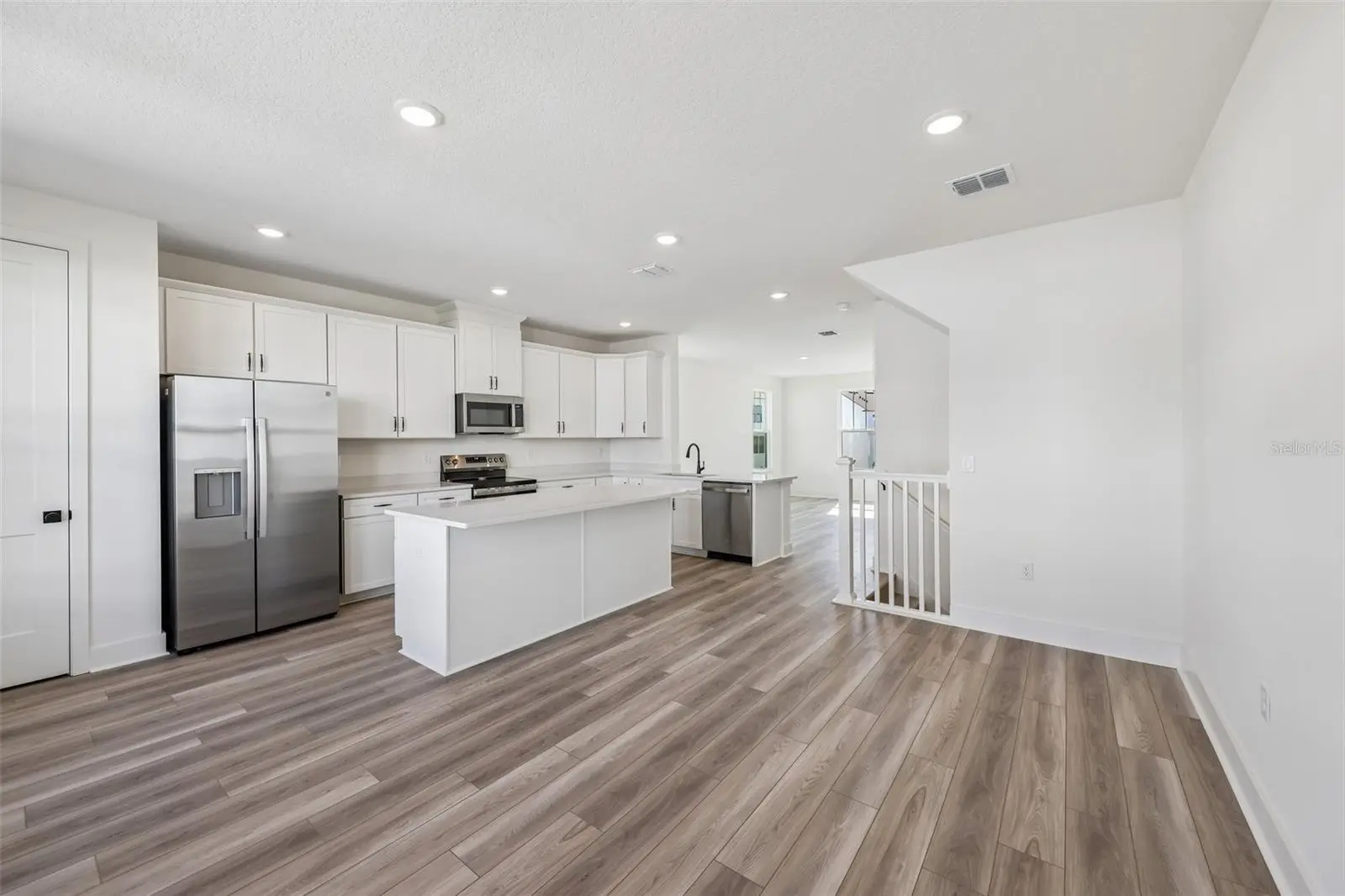 15081 Groveside Road, FL