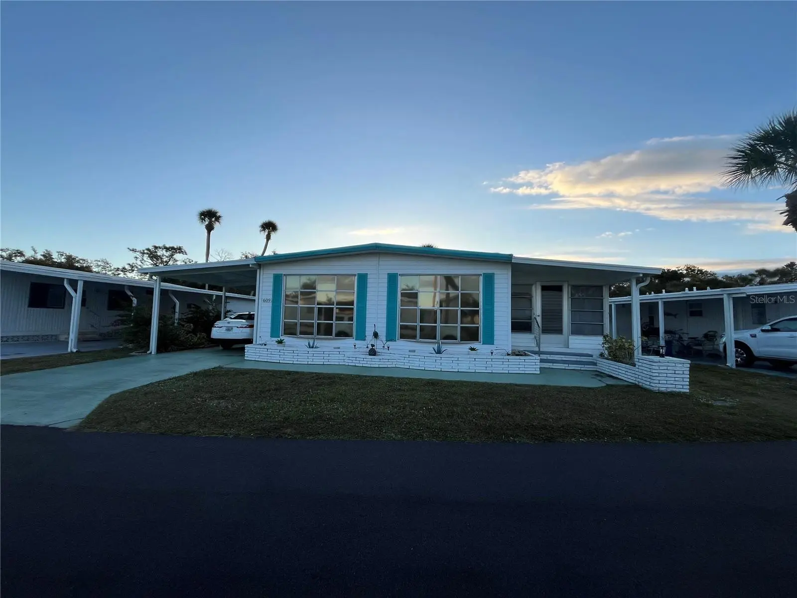 609 Cervina Drive, FL