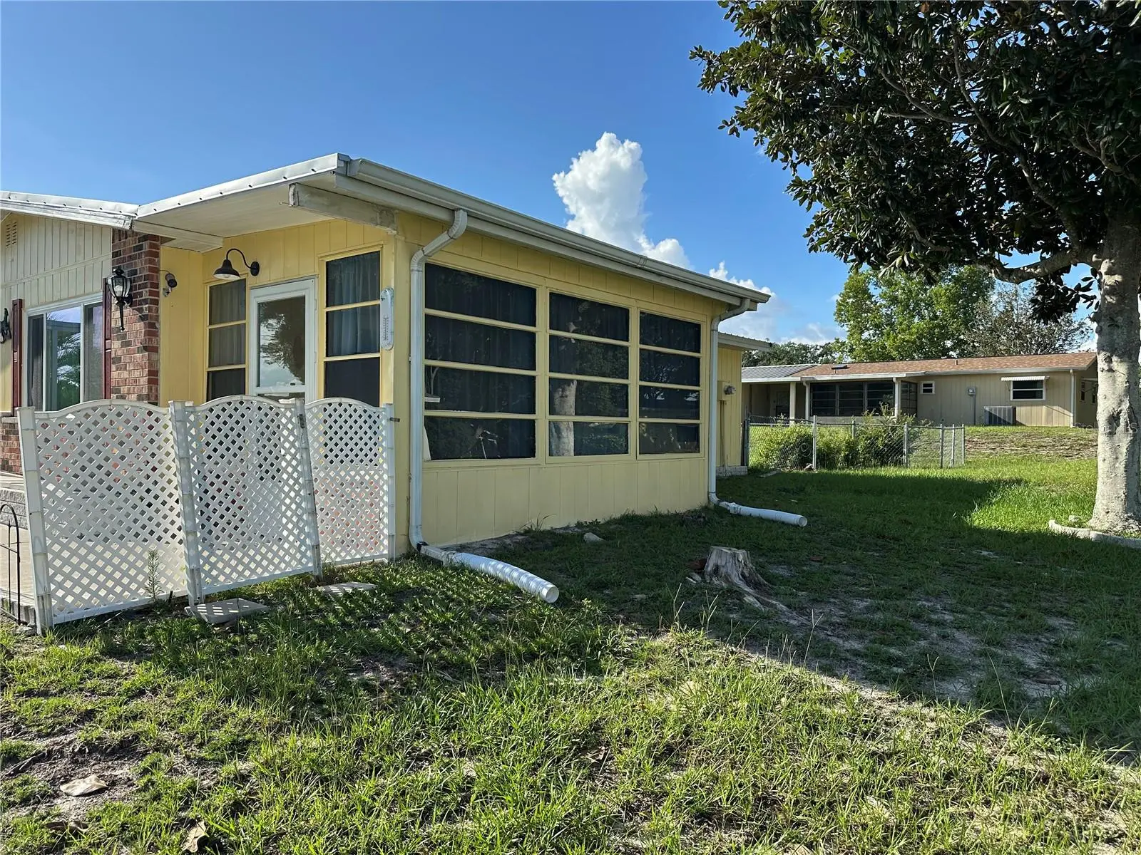 9050 101 St Lane, FL