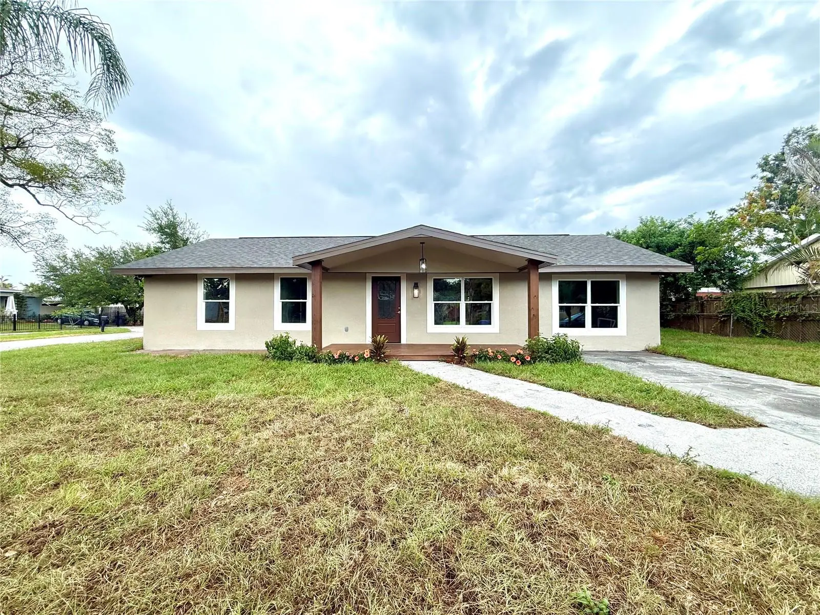 1427 Murillo Loop, FL