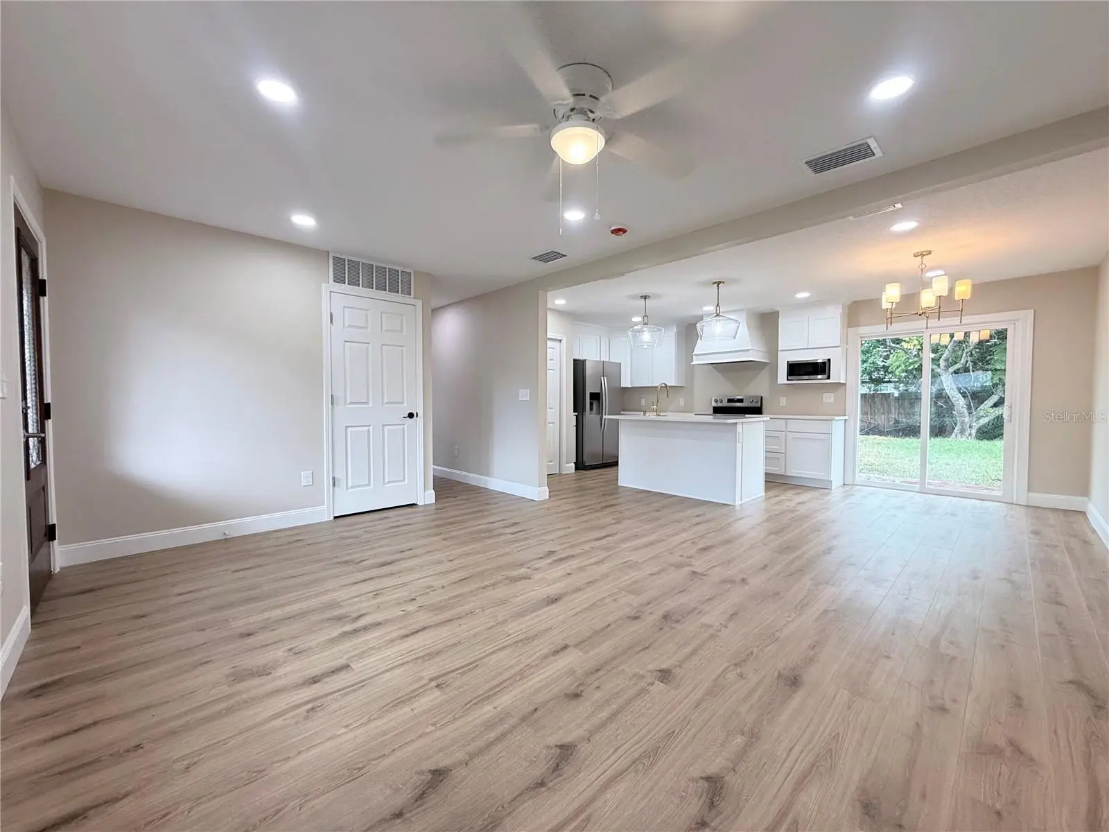 1427 Murillo Loop, FL