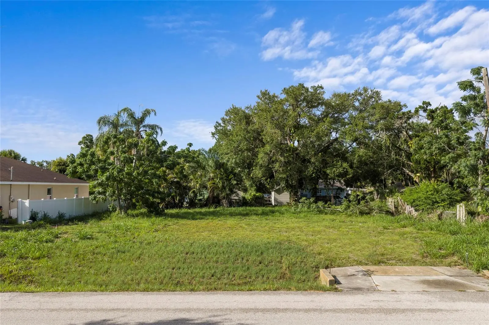 2930 Hawthorne Street, FL