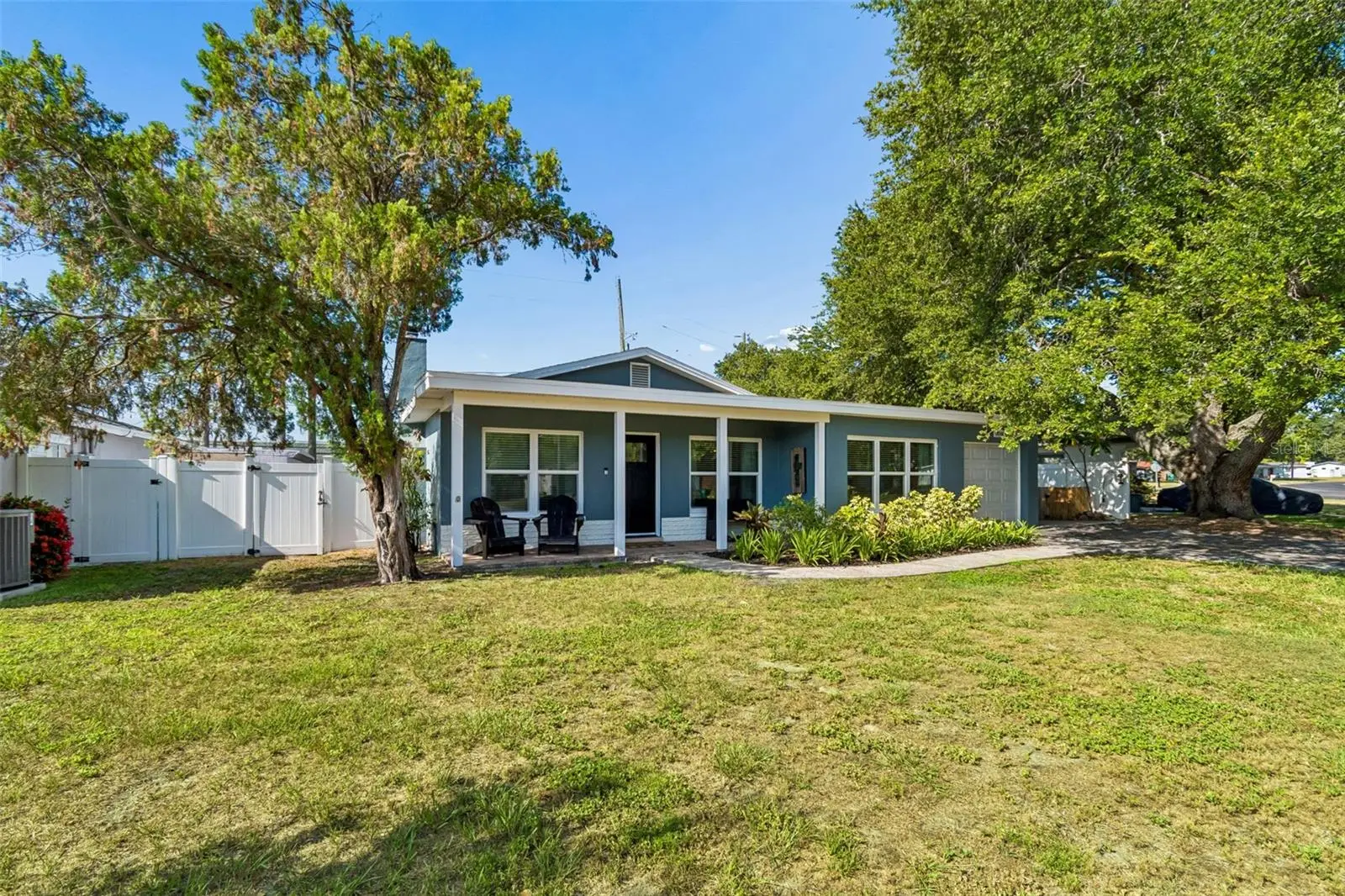 10748 Village Green Ave, FL