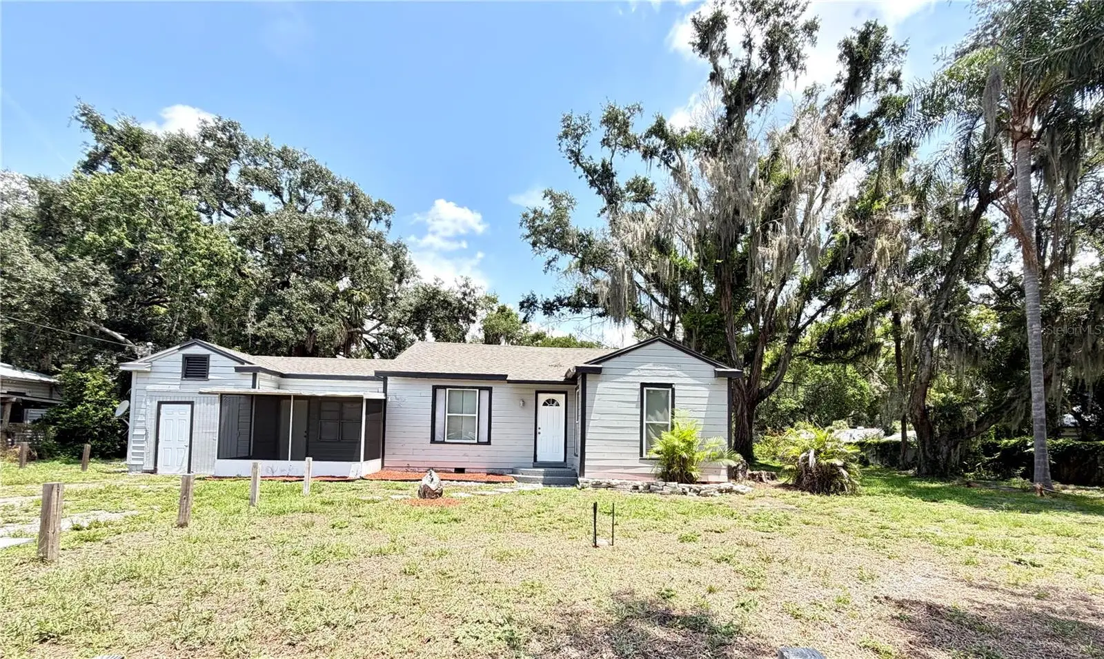 629 Avenue A, FL