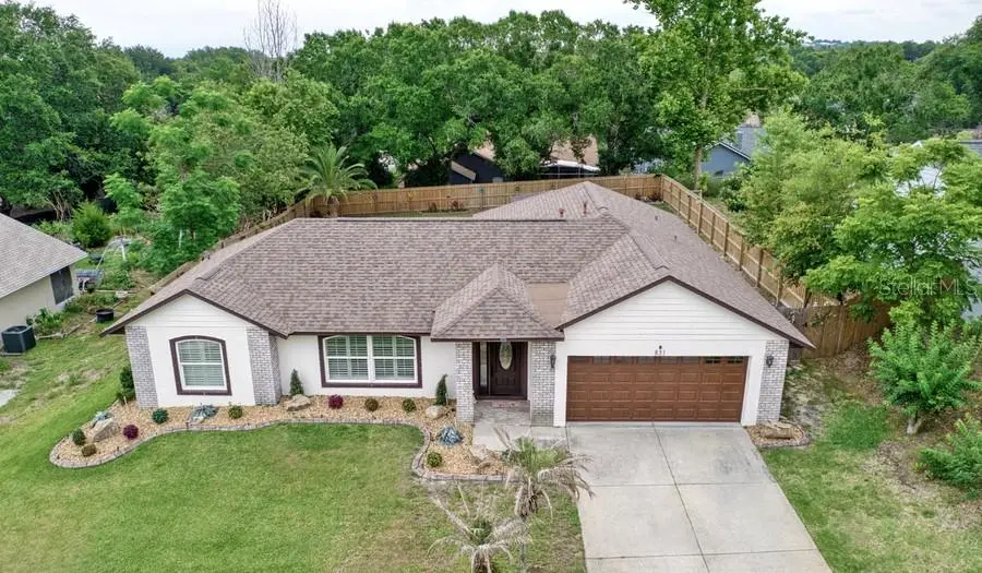 831 Forestwood Dr, FL
