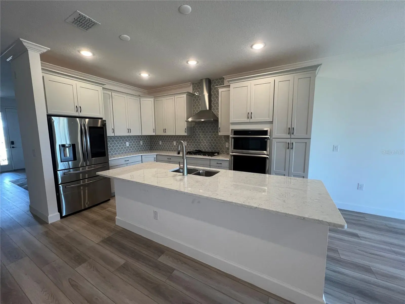 931 Signet Drive, FL