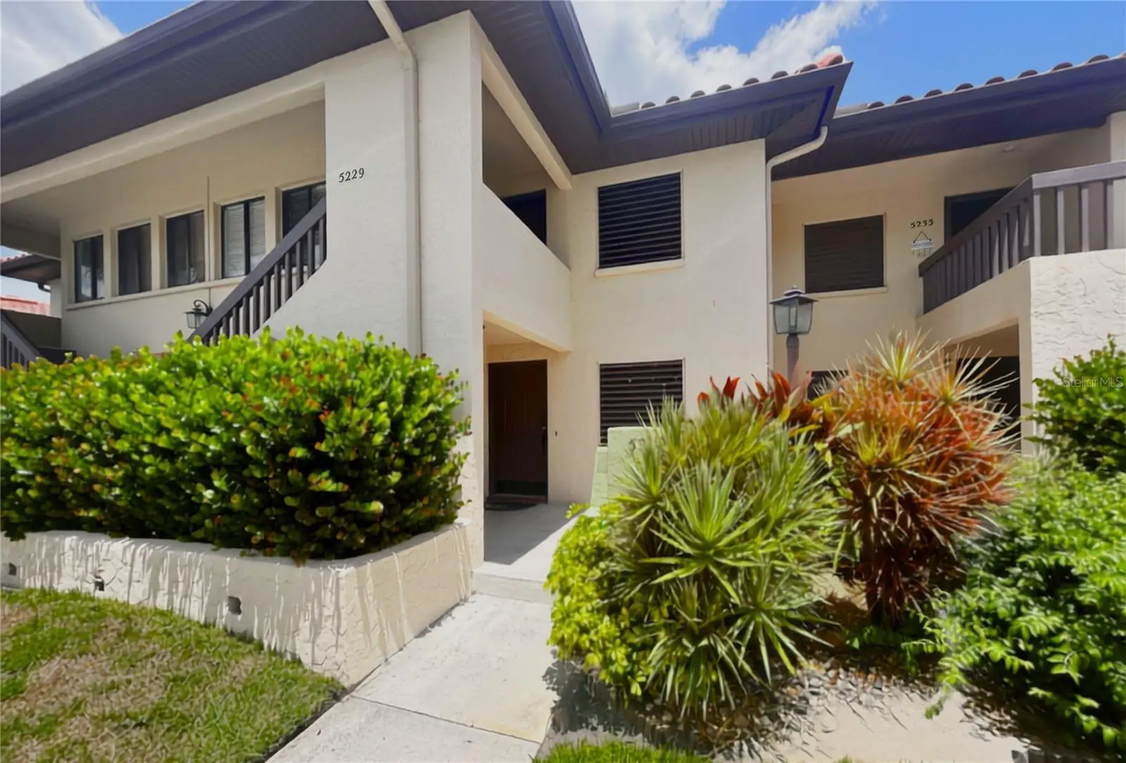 5231 Lake Village Drive, FL