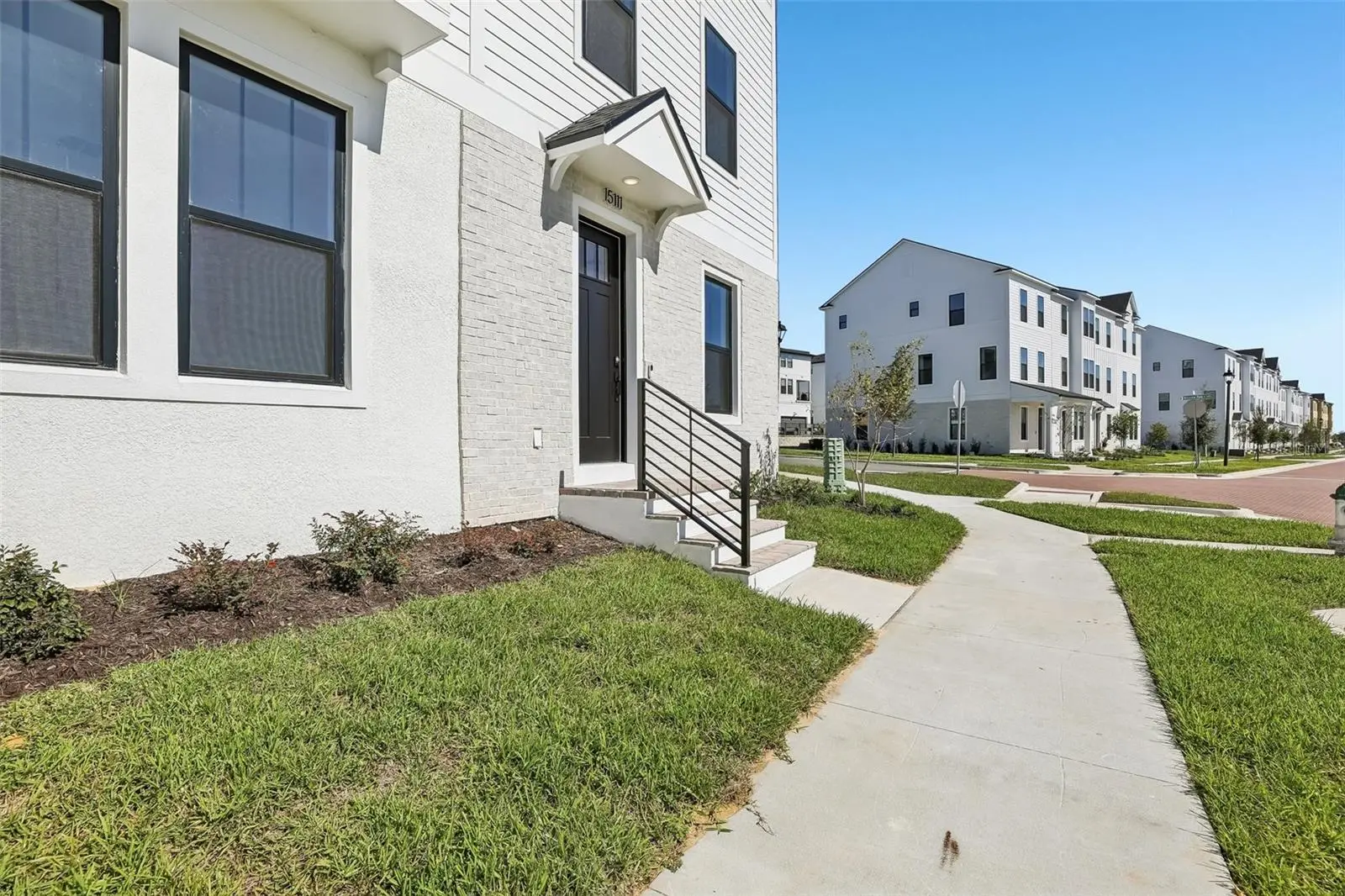 15111 Groveside Road, FL