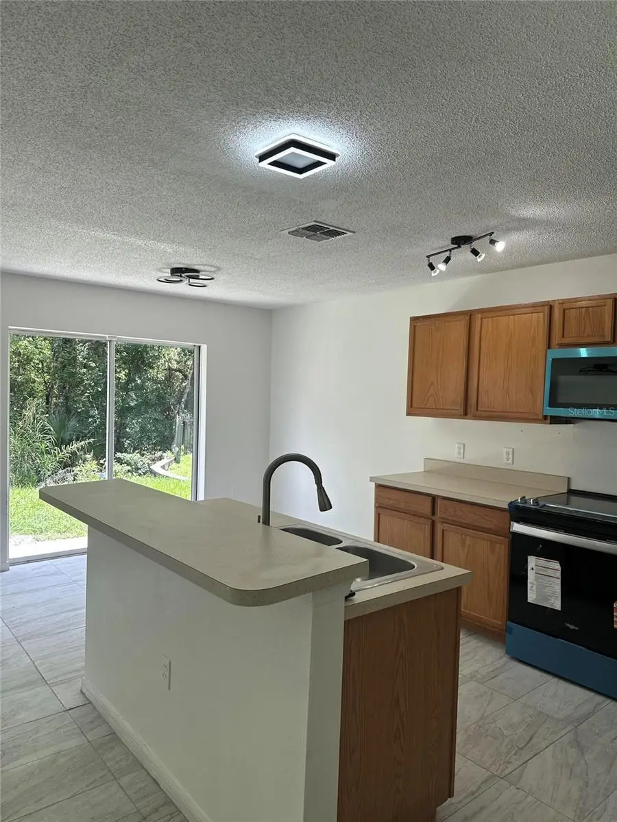 4502 Philadelphia Circle, FL