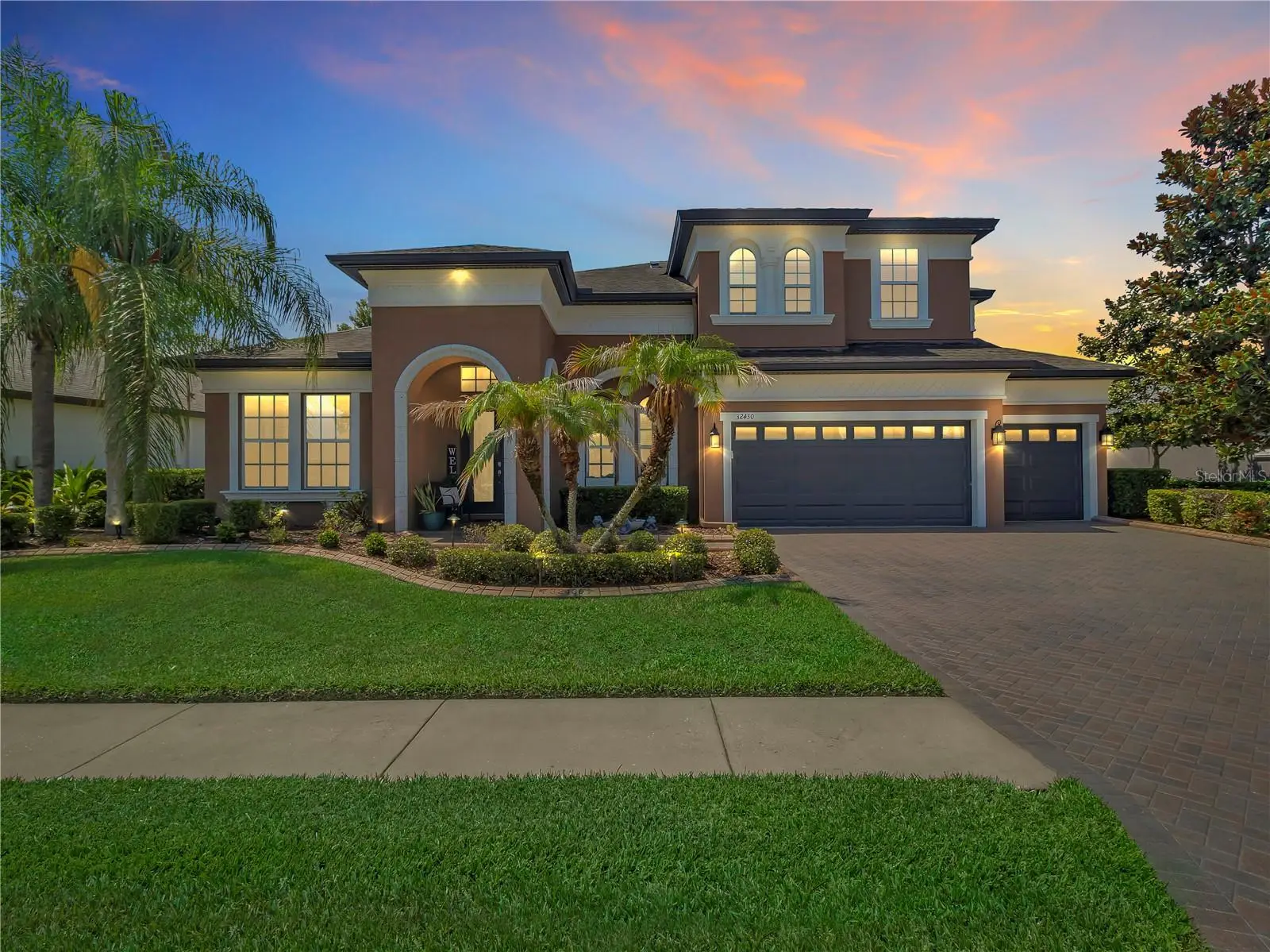 32430 Silvercreek Way, FL