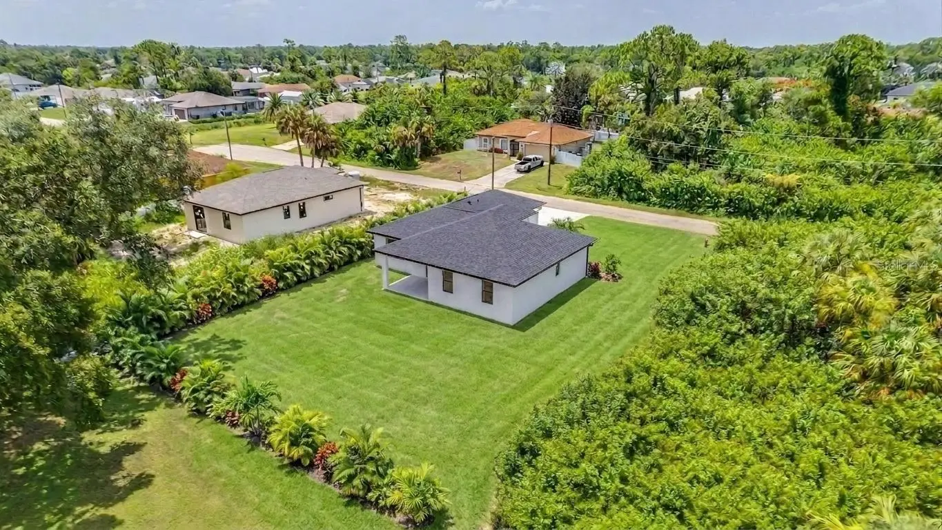 2713 8th Street, FL