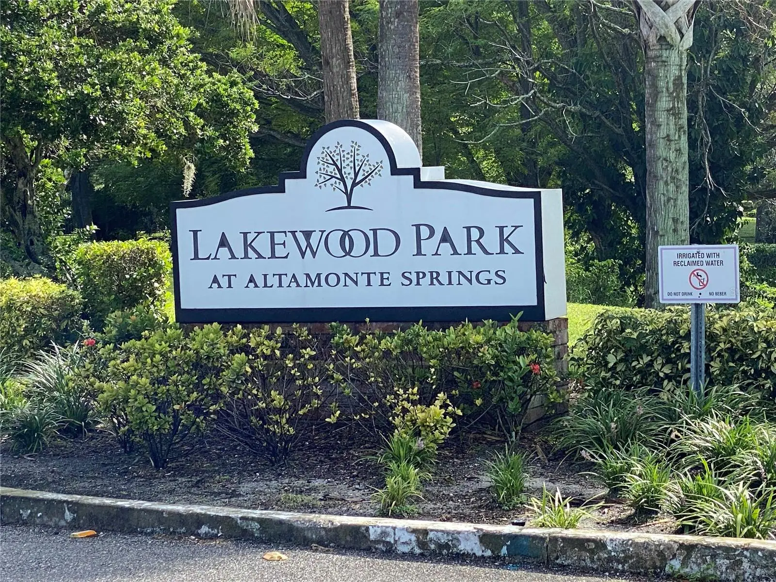 400 Lake Placid Court, FL