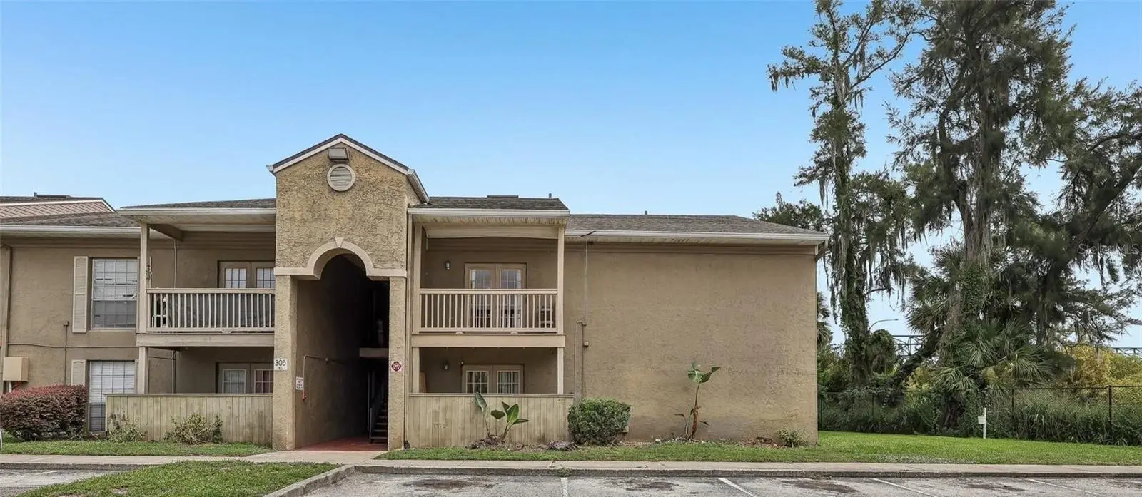 305 Wymore Road, FL