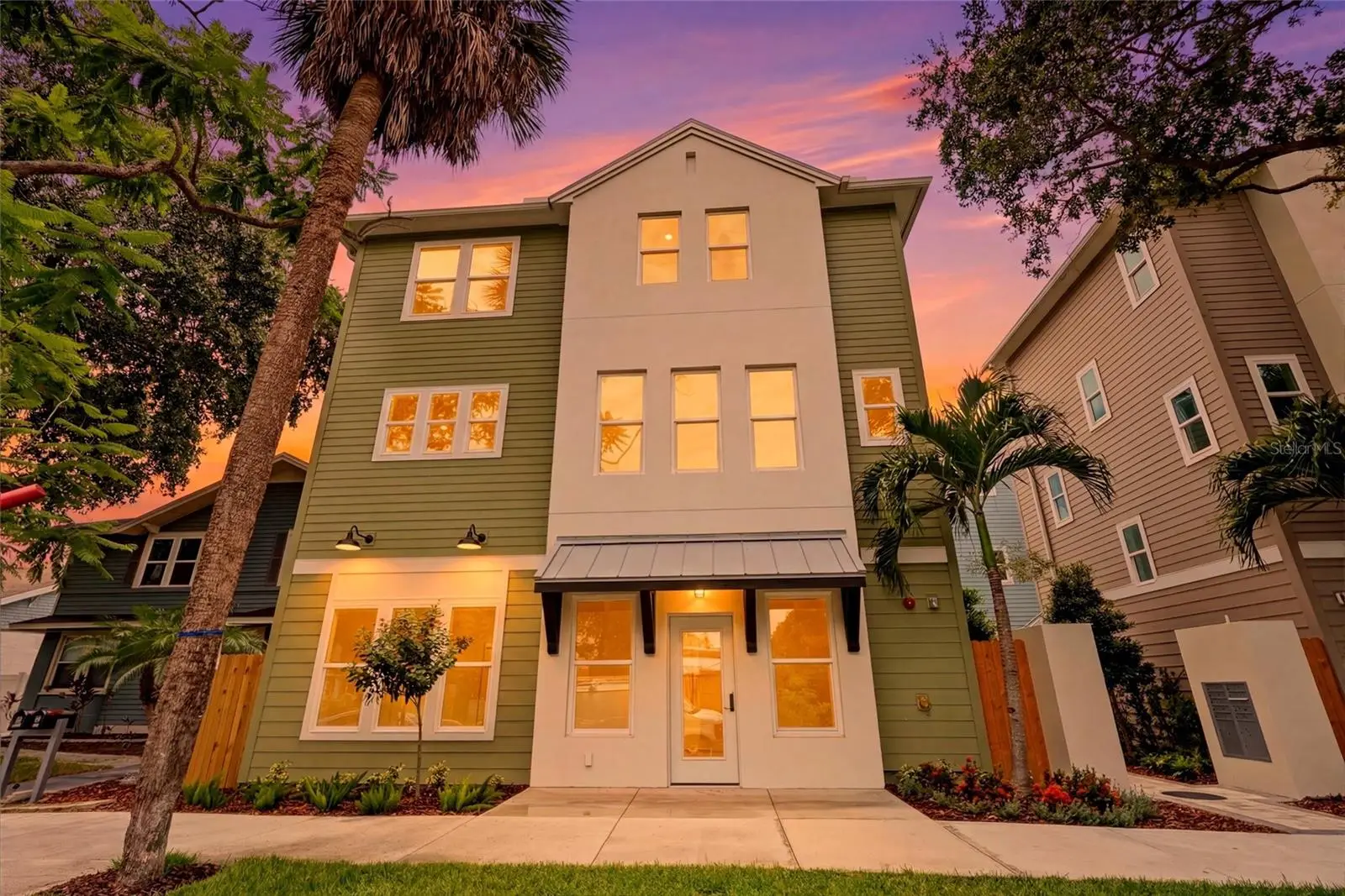 2540 1st Avenue, FL