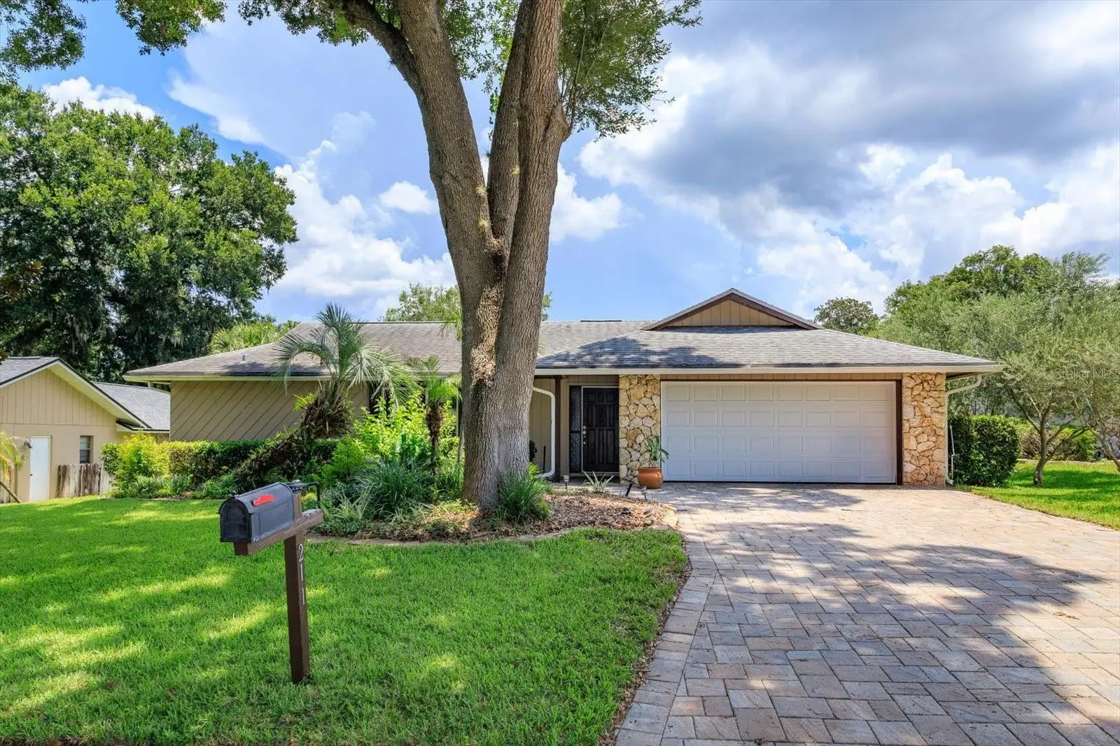 211 Stevenage Drive, FL