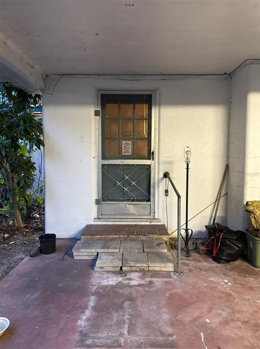301 Lemon Street, FL
