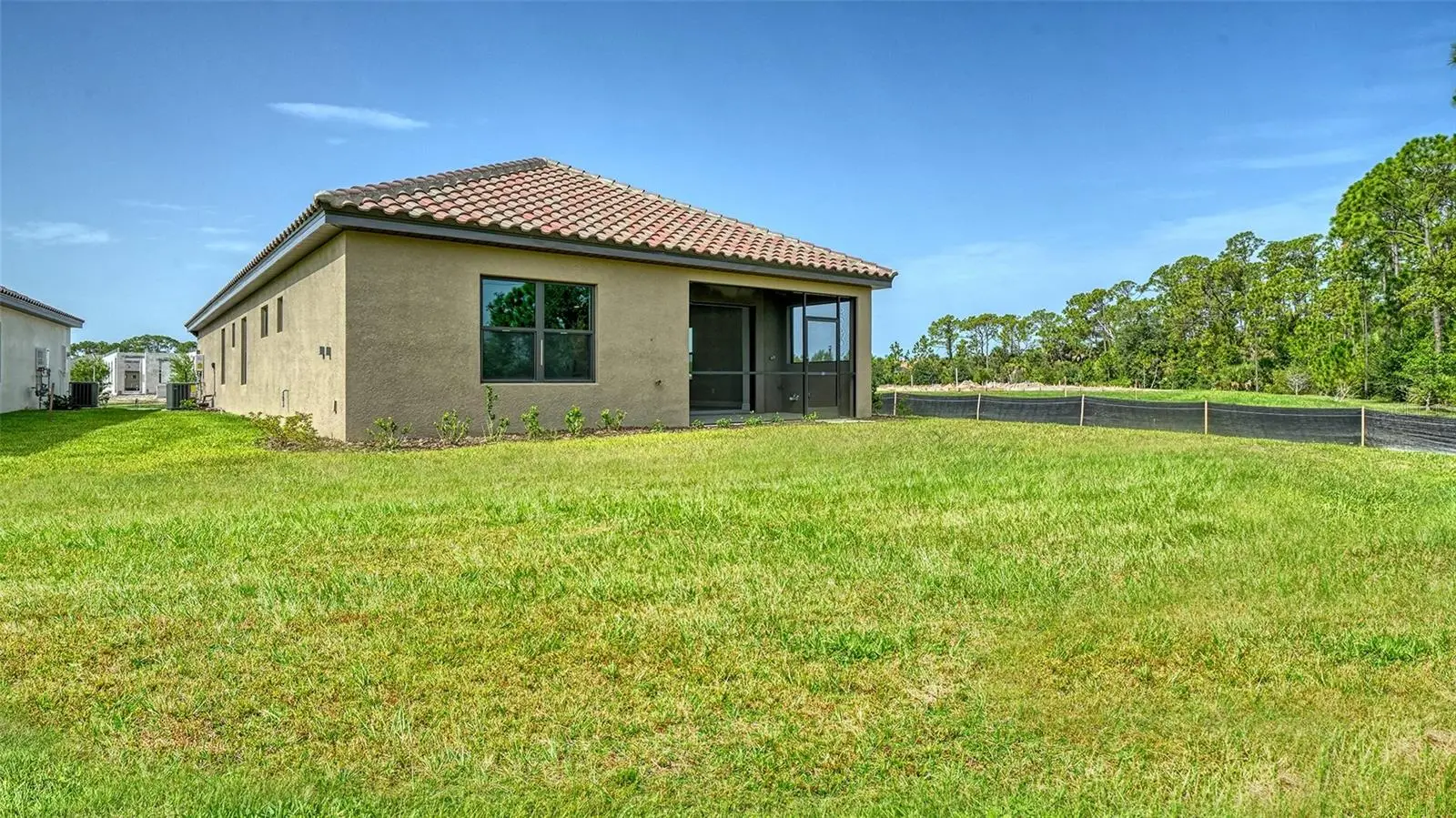 345 Potenza Loop, FL