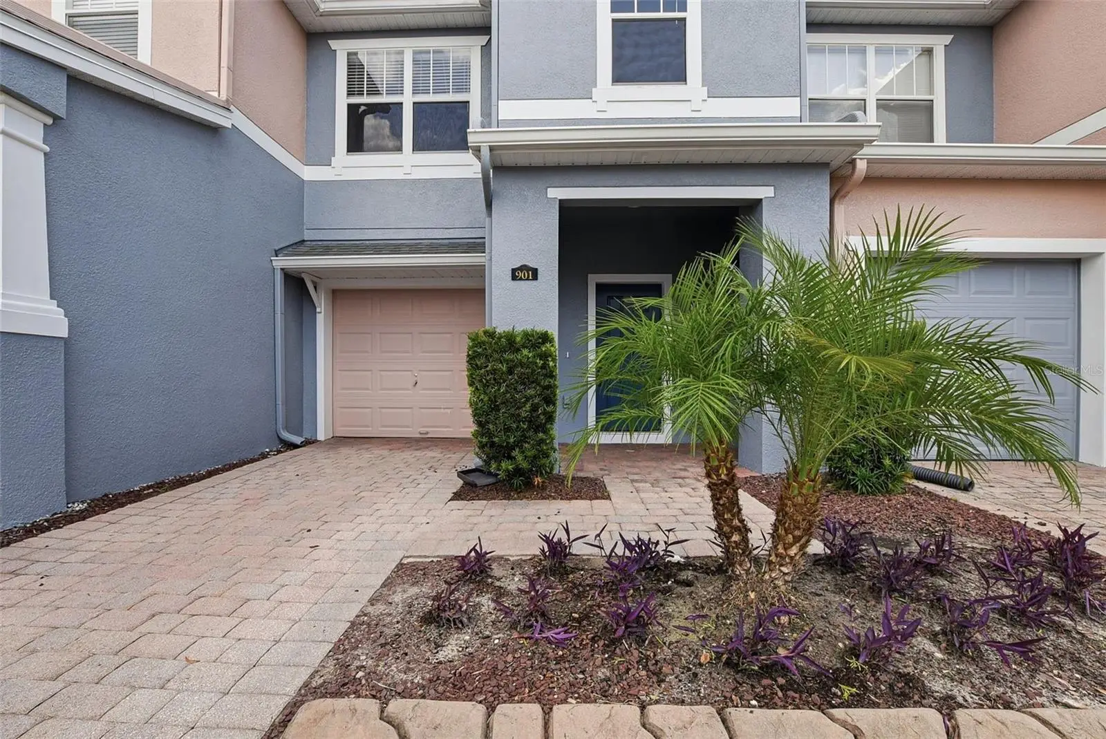 901 Pine Pointe Lane, FL