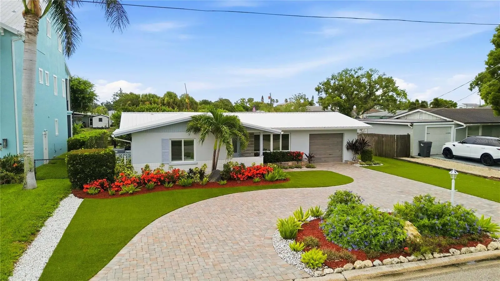 720 Ixora Avenue, FL