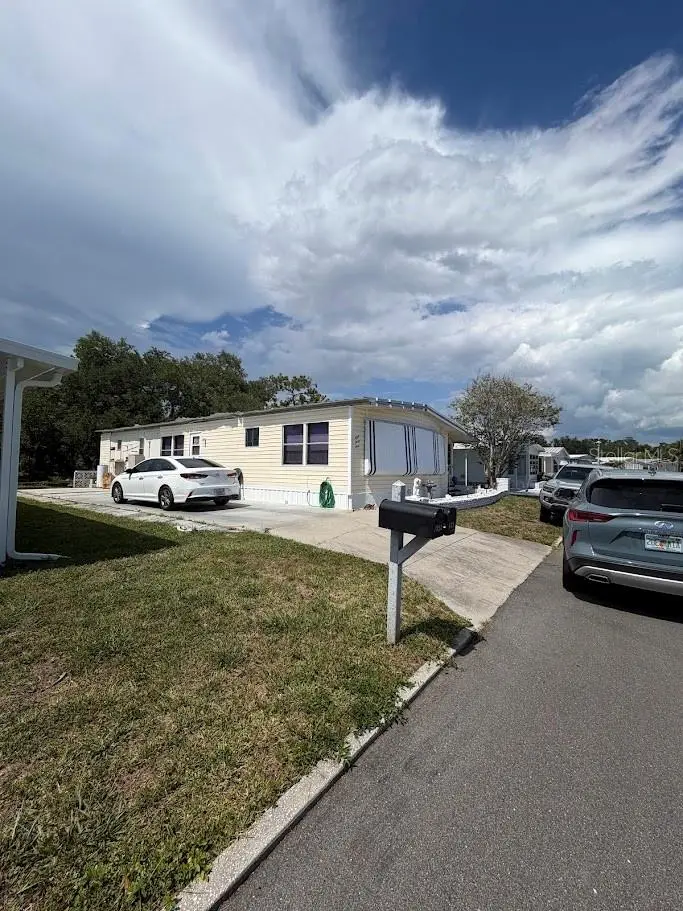 833 Jolanda Circle, FL
