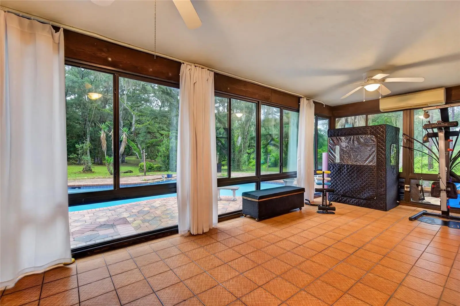 11795 Highway 484, FL
