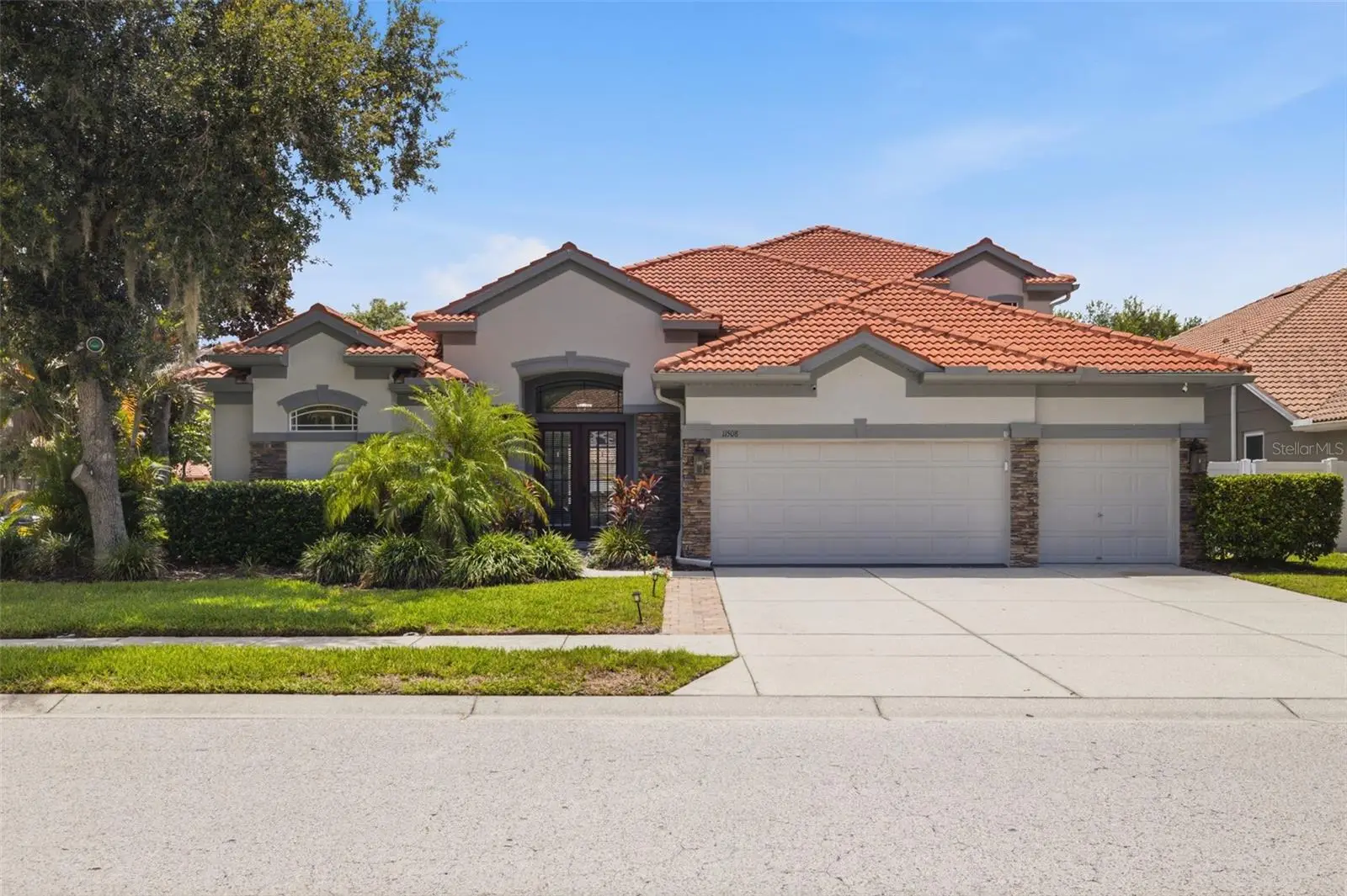 11508 Oyster Bay Circle, FL