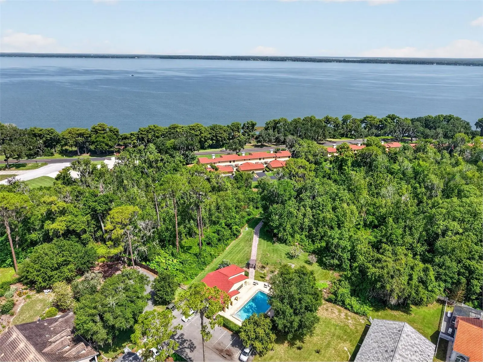 1111 Lakeshore Drive, FL