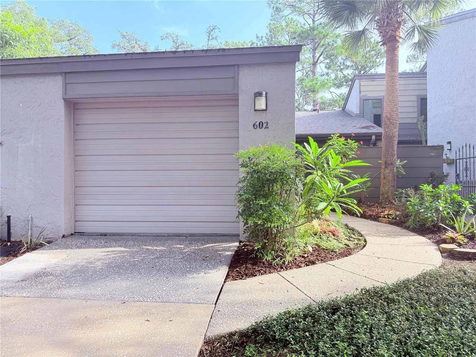 602 Woodridge Drive, FL