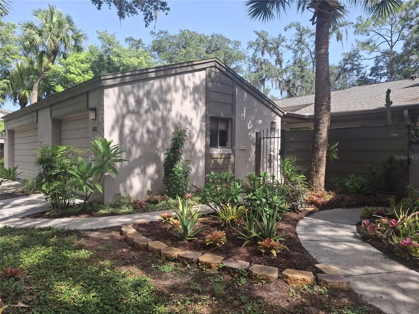 602 Woodridge Drive, FL