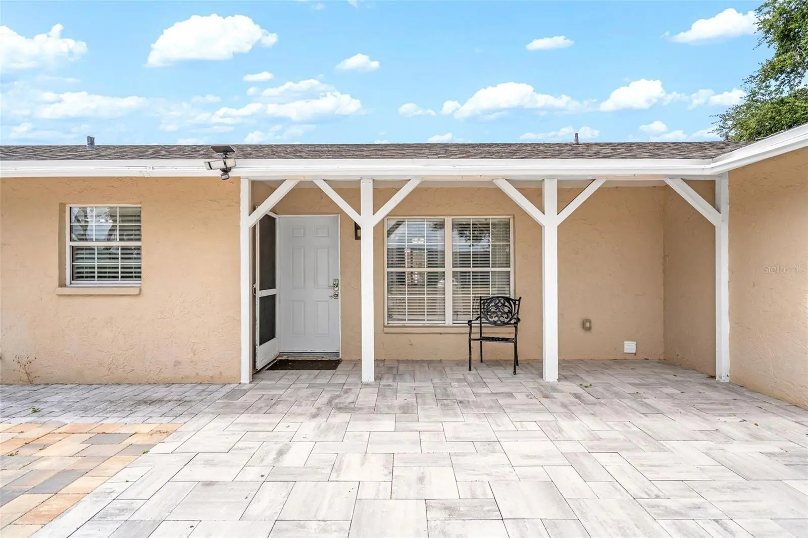 537 Melody Circle, FL