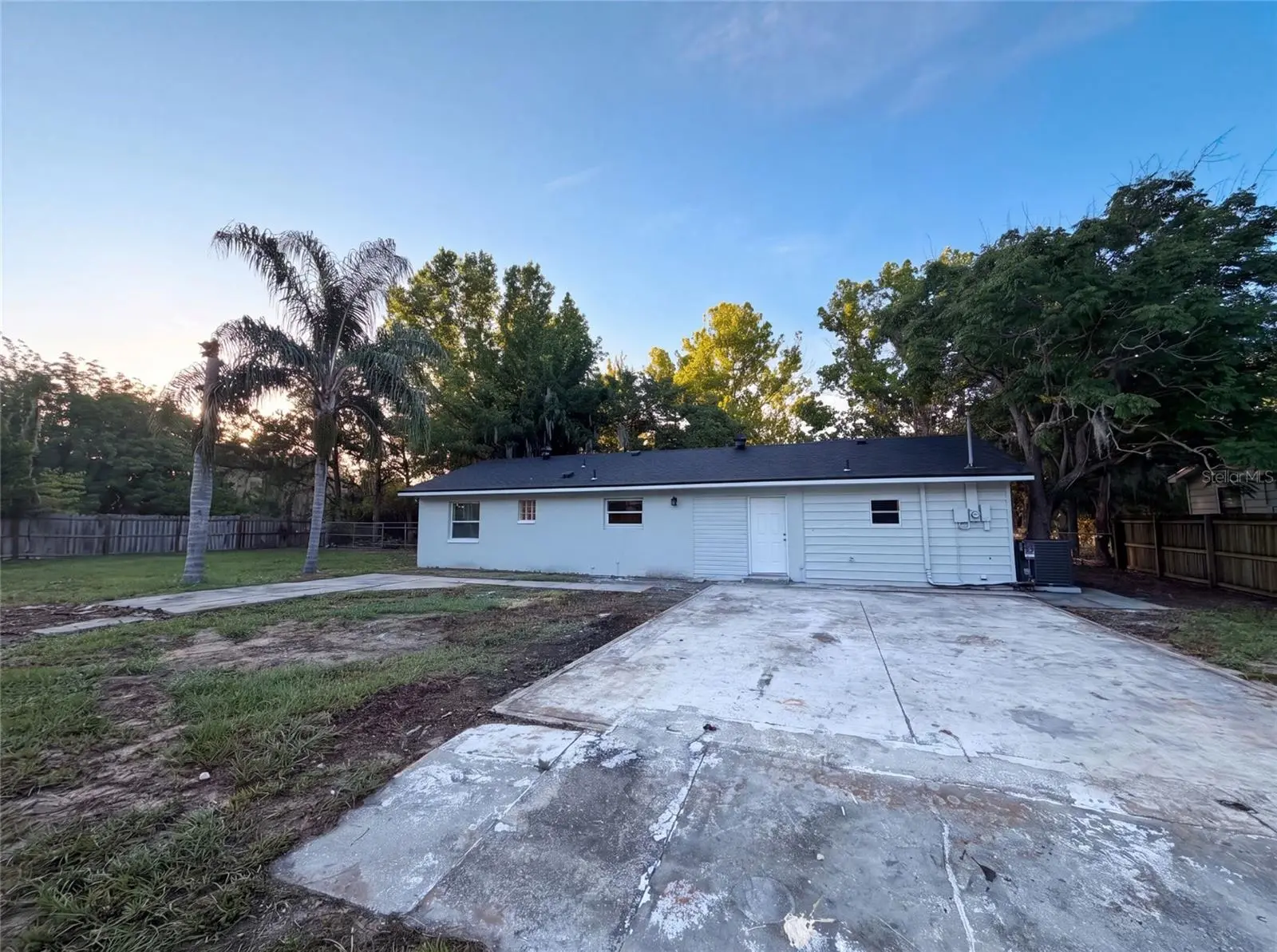 827 Dora Avenue, FL