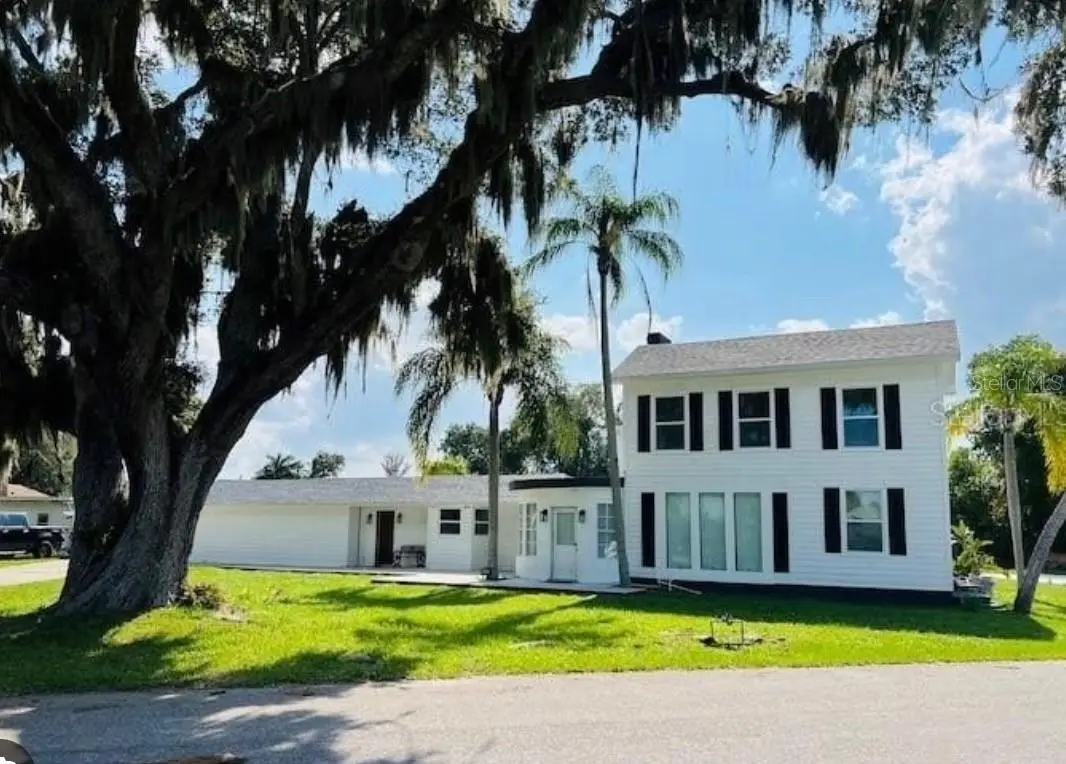 812 Tropical Drive, FL