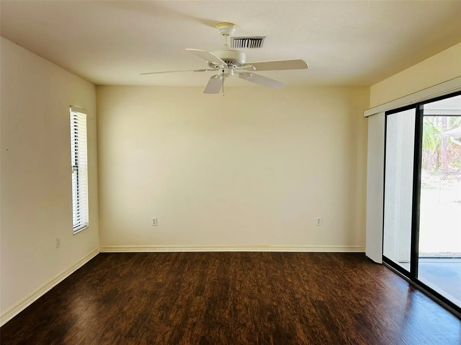 304 Pine Glen Court, FL