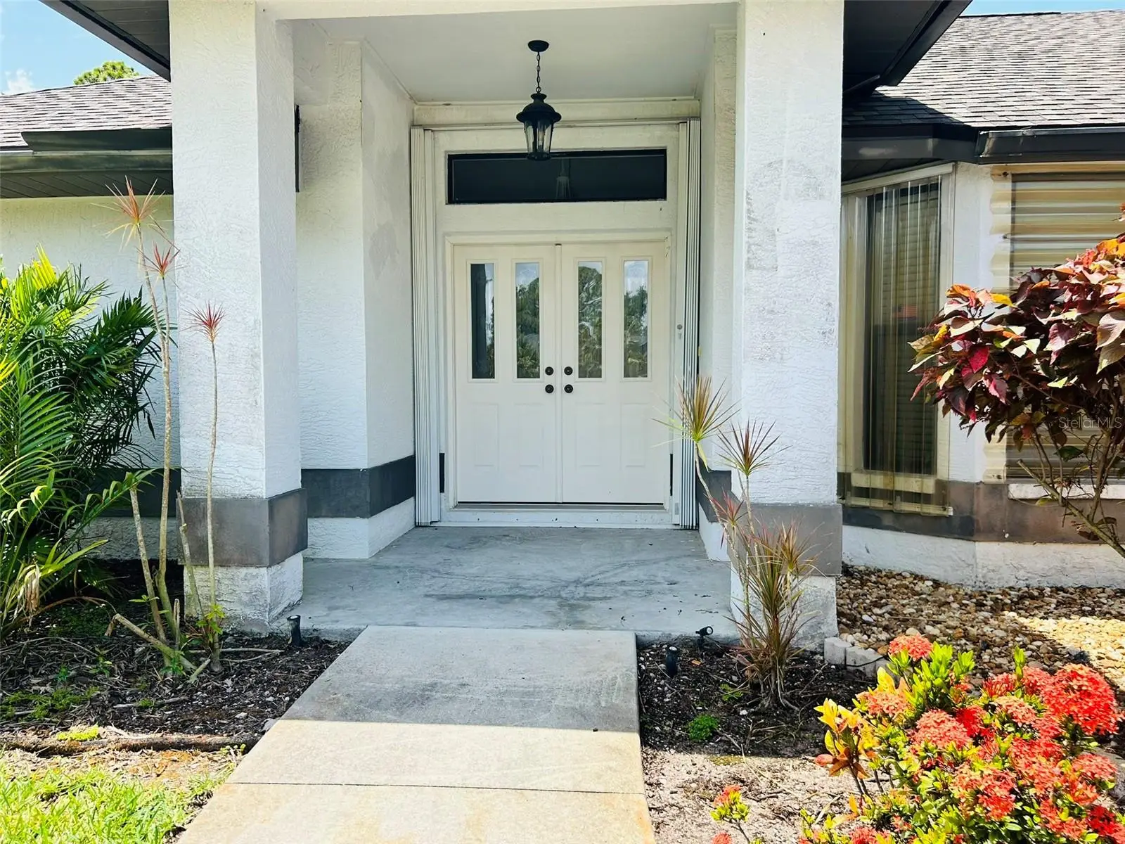 304 Pine Glen Court, FL