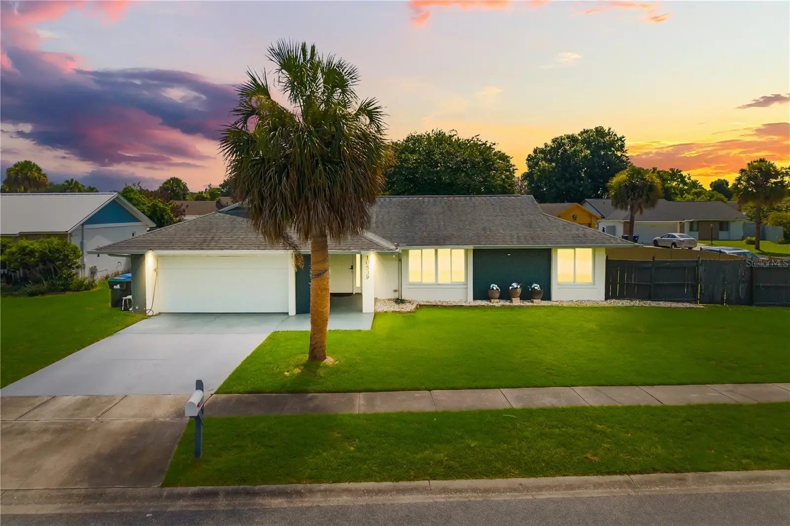 10539 Woodway Drive, FL