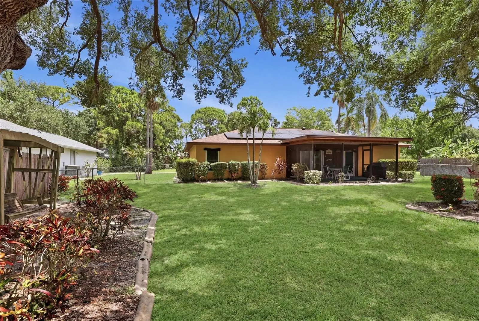 918 Ell Way, FL