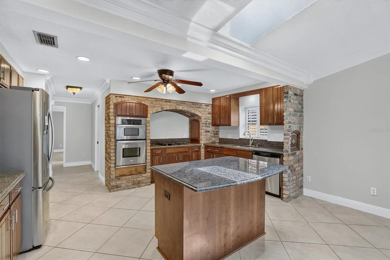 306 Oak Estates Drive, FL