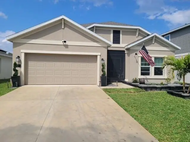 GROVELAND, FL