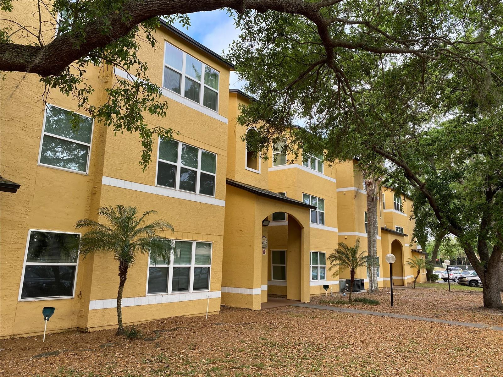 4572 Commander Drive, FL