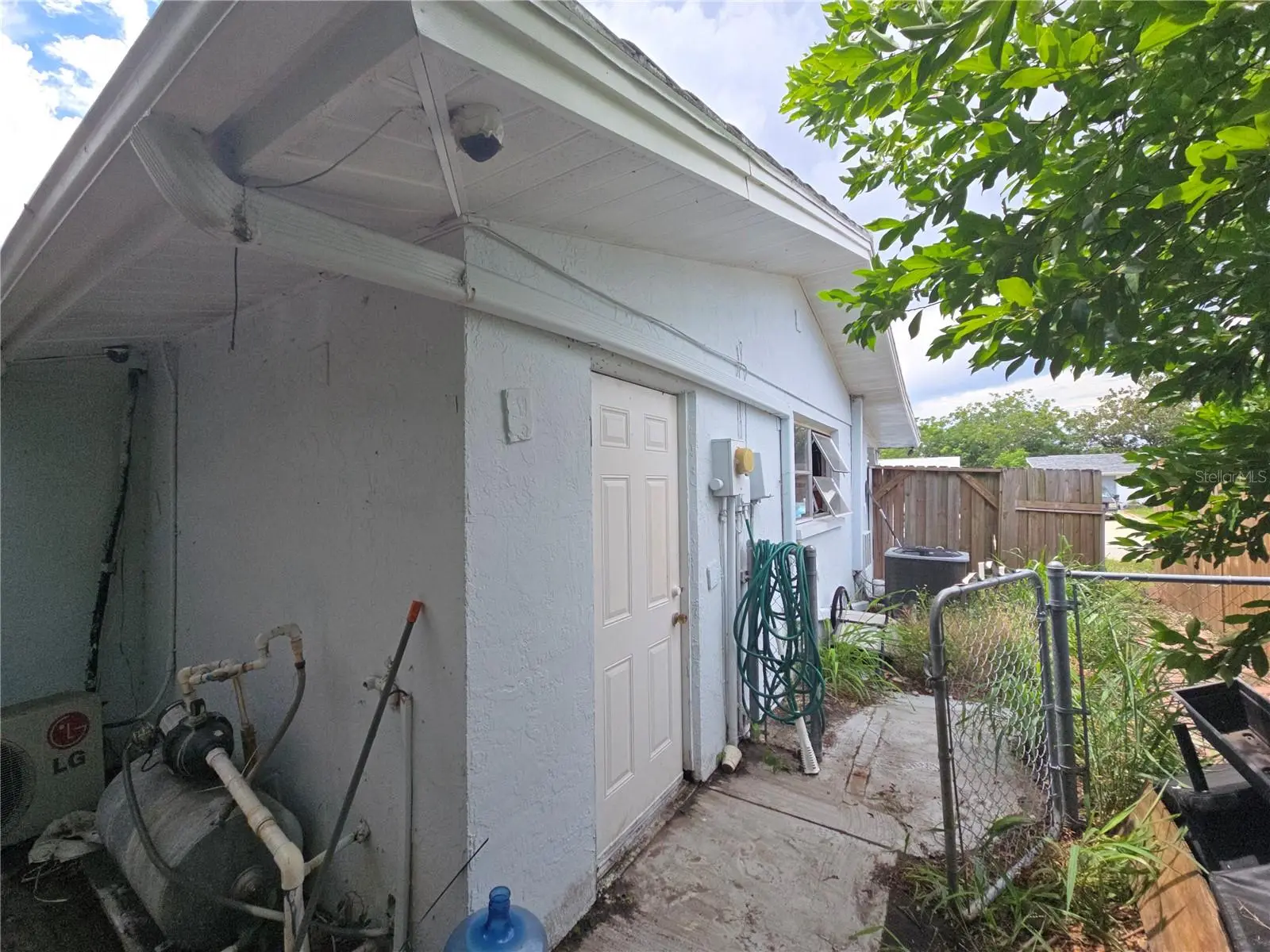 7809 Waxwood Drive, FL