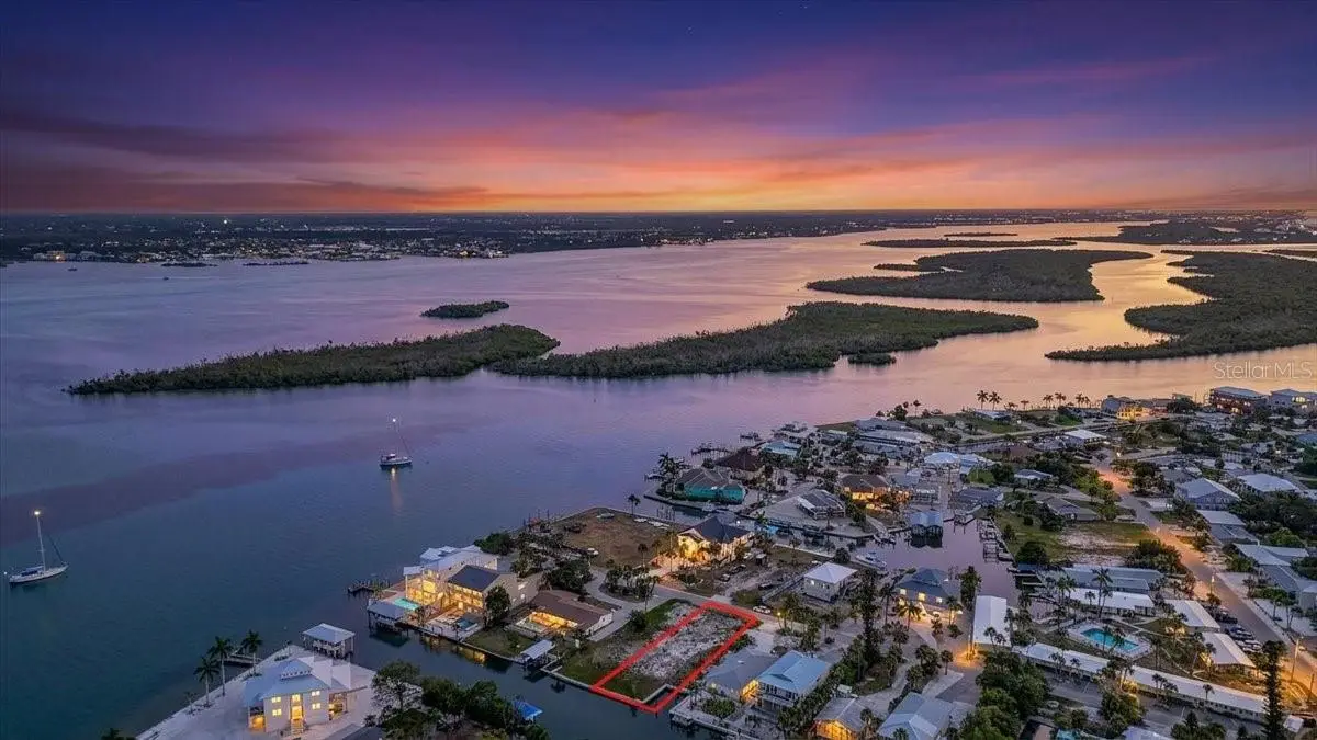 180 Mockingbird Lane, FL